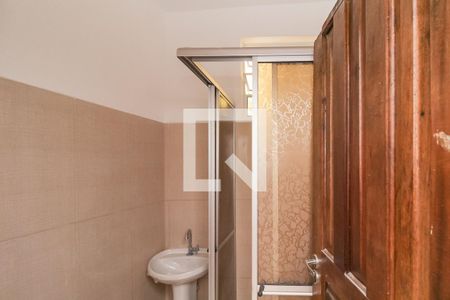 Banheiro de casa para alugar com 1 quarto, 19m² em Vila Zelina, São Paulo