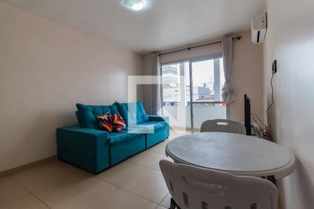 Sala de apartamento para alugar com 2 quartos, 75m² em Kobrasol, São José