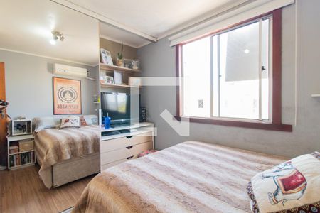 Quarto 2 de apartamento à venda com 2 quartos, 40m² em Campo Novo, Porto Alegre