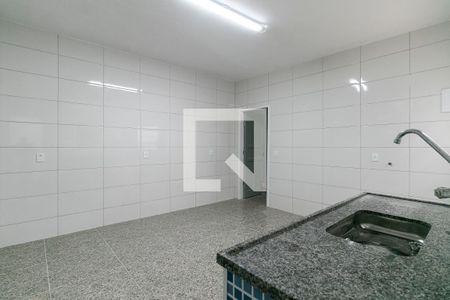 Sala / Cozinha de casa para alugar com 1 quarto, 60m² em Chácara Santo Antônio , São Paulo