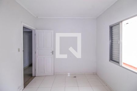 Quarto 1 de casa à venda com 2 quartos, 120m² em Vila Paulo Silas, São Paulo