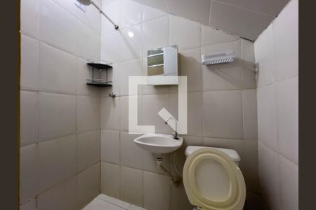 Banheiro de casa para alugar com 1 quarto, 60m² em Cambuci, São Paulo