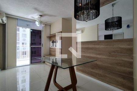 Apartamento à venda com 48m², 2 quartos e 1 vaga Apartamento à venda com 48m², 2 quartos e 1 vagaSala