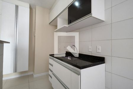 Apartamento à venda com 48m², 2 quartos e 1 vaga Apartamento à venda com 48m², 2 quartos e 1 vagaCozinha - Armários