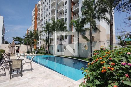 Apartamento à venda com 48m², 2 quartos e 1 vaga Apartamento à venda com 48m², 2 quartos e 1 vagaÁrea comum - Piscina