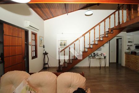 Sala de casa de condomínio à venda com 3 quartos, 350m² em Vargem Grande, Rio de Janeiro