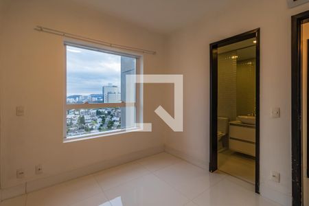 Suíte 1 de apartamento para alugar com 2 quartos, 72m² em Empresarial 18 do Forte, Barueri