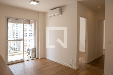 Sala de apartamento para alugar com 2 quartos, 57m² em Água Branca, São Paulo