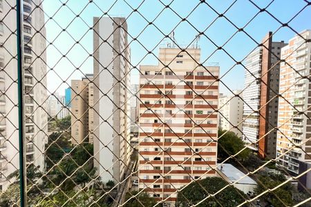 Vista de apartamento à venda com 3 quartos, 140m² em Moema, São Paulo