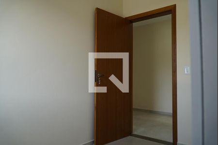 Quarto 1 de apartamento para alugar com 2 quartos, 64m² em Campeche, Florianópolis