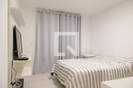 Casa de condomínio à venda com 330m², 4 quartos e 2 vagas Casa de condomínio à venda com 330m², 4 quartos e 2 vagasSuíte 2