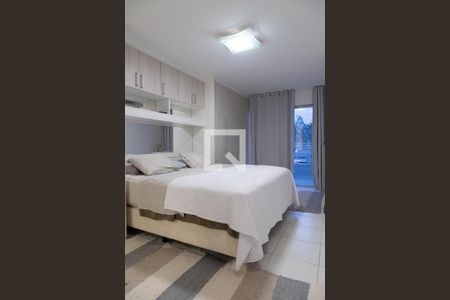 Casa de condomínio à venda com 330m², 4 quartos e 2 vagas Casa de condomínio à venda com 330m², 4 quartos e 2 vagasSuíte 3