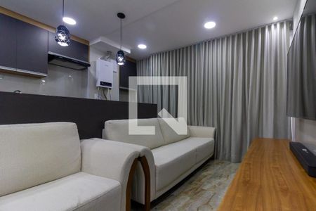 Sala de apartamento à venda com 2 quartos, 46m² em Parque Industrial Tomas Edson, São Paulo