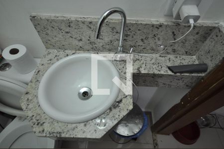 Lavabo de casa de condomínio à venda com 2 quartos, 47m² em Parque Edu Chaves, São Paulo