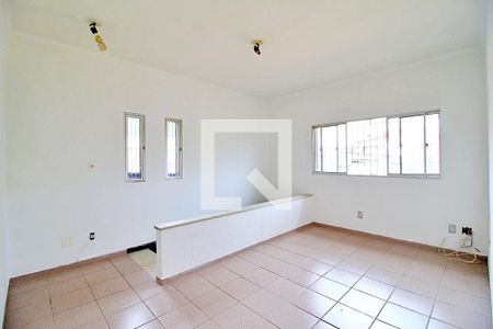 Sala de casa à venda com 2 quartos, 204m² em Campestre, Santo André