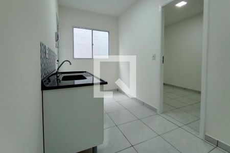 Cozinha de kitnet/studio à venda com 1 quarto, 24m² em Vila Granada, São Paulo