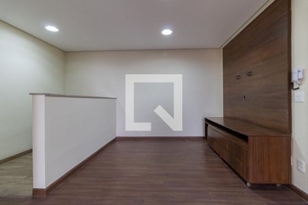 Sala de casa para alugar com 2 quartos, 127m² em Vila Santo Estéfano, São Paulo