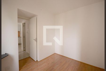 Quarto 2 de apartamento para alugar com 2 quartos, 32m² em Parque Fongaro, São Paulo