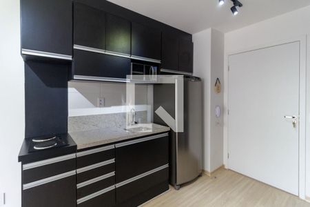 Sala e cozinha de apartamento para alugar com 1 quarto, 32m² em Vila Mariana, São Paulo