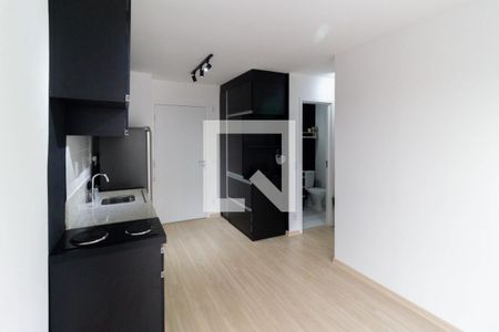 Sala e cozinha de apartamento para alugar com 1 quarto, 32m² em Vila Mariana, São Paulo