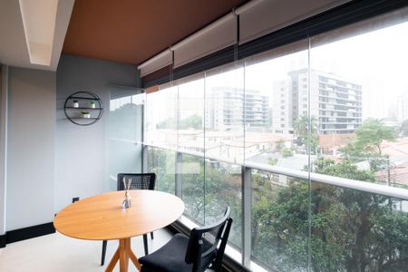 Varanda de kitnet/studio para alugar com 1 quarto, 41m² em Brooklin Paulista, São Paulo