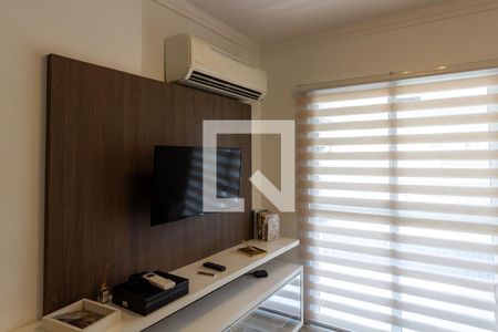 Detalhe da sala de apartamento para alugar com 2 quartos, 84m² em Canto do Forte, Praia Grande