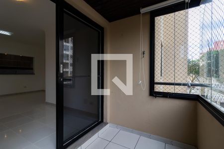 Sacada de apartamento à venda com 2 quartos, 69m² em Vila Firmiano Pinto, São Paulo