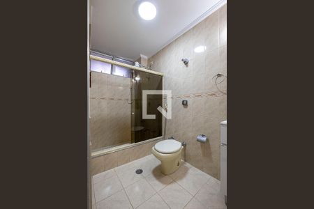 Suíte - Banheiro de apartamento à venda com 3 quartos, 135m² em Pinheiros, São Paulo