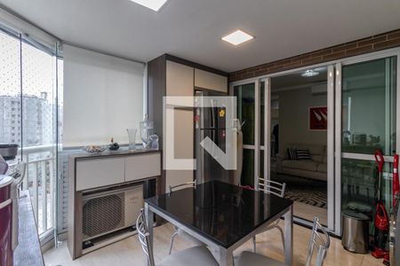 Varanda/Cozinha de apartamento para alugar com 2 quartos, 64m² em Vila Olímpia, São Paulo