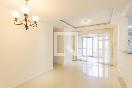 Sala de apartamento para alugar com 2 quartos, 78m² em Jacarepaguá, Rio de Janeiro