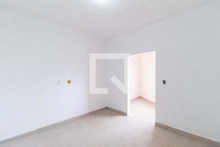 Quarto de casa para alugar com 1 quarto, 50m² em Jardim Santa Tereza, Carapicuíba