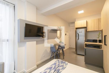 Cozinha de kitnet/studio para alugar com 1 quarto, 20m² em Bigorrilho, Curitiba