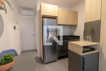 Cozinha de kitnet/studio para alugar com 1 quarto, 20m² em Bigorrilho, Curitiba