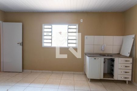 Sala/Cozinha de casa para alugar com 3 quartos, 80m² em Jardim Europa, Goiânia