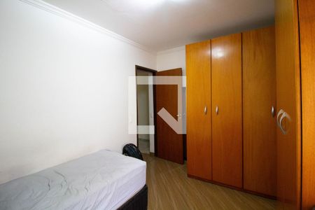 Quarto 1 de casa à venda com 3 quartos, 300m² em Vila Carmosina, São Paulo