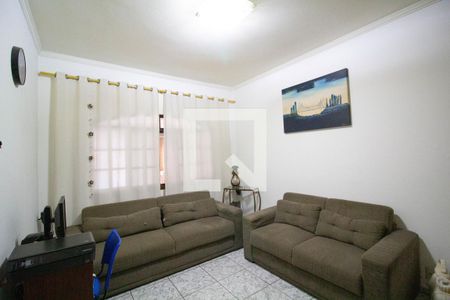 Sala de casa à venda com 3 quartos, 300m² em Vila Carmosina, São Paulo