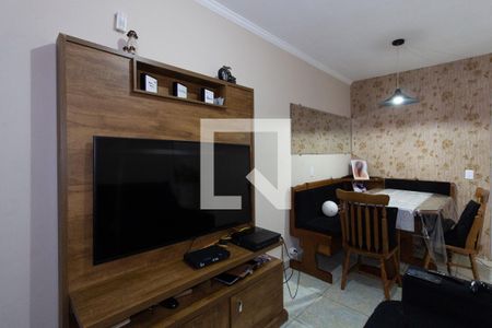 Sala de apartamento à venda com 3 quartos, 57m² em Conjunto Residencial José Bonifácio, São Paulo