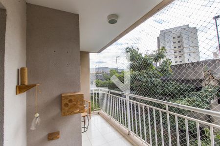 varanda de apartamento à venda com 3 quartos, 80m² em Jardim Tupanci, Barueri