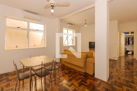 Sala de apartamento à venda com 2 quartos, 76m² em Auxiliadora, Porto Alegre