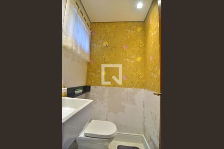 Banheiro Social de casa à venda com 3 quartos, 191m² em Estância Velha, Canoas