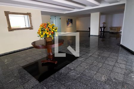 Apartamento para alugar com 180m², 3 quartos e 2 vagas Apartamento para alugar com 180m², 3 quartos e 2 vagasHall de Entrada