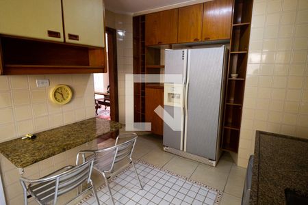Apartamento para alugar com 180m², 3 quartos e 2 vagas Apartamento para alugar com 180m², 3 quartos e 2 vagasCozinha - Armários