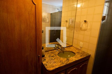 Apartamento para alugar com 180m², 3 quartos e 2 vagas Apartamento para alugar com 180m², 3 quartos e 2 vagasBanheiro da Suíte 2
