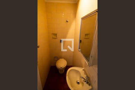 Apartamento para alugar com 180m², 3 quartos e 2 vagas Apartamento para alugar com 180m², 3 quartos e 2 vagasBanheiro de Serviço