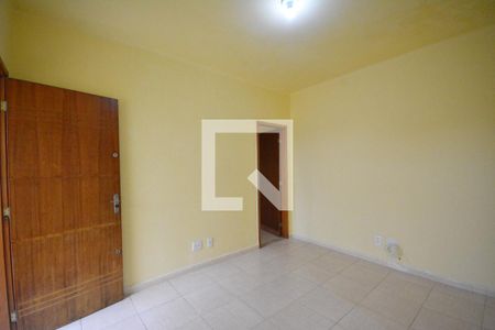 Sala de apartamento para alugar com 2 quartos, 55m² em Marechal Hermes, Rio de Janeiro