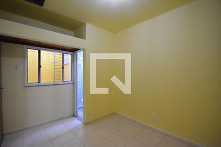 Quarto 1 de apartamento para alugar com 2 quartos, 55m² em Marechal Hermes, Rio de Janeiro