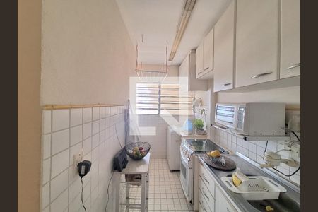 Cozinha de apartamento à venda com 1 quarto, 50m² em Alto da Lapa, São Paulo