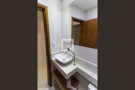 Lavabo   de casa para alugar com 2 quartos, 116m² em Vila Nivi, São Paulo