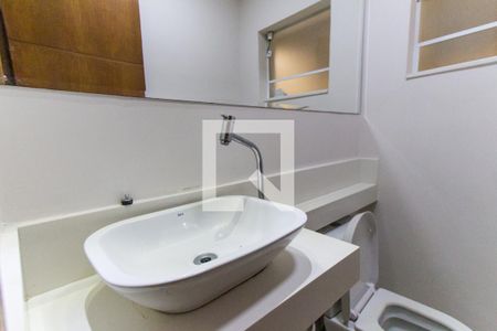 Lavabo   de casa para alugar com 2 quartos, 116m² em Vila Nivi, São Paulo