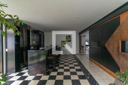 Sala de casa à venda com 4 quartos, 700m² em Vila Madalena, São Paulo